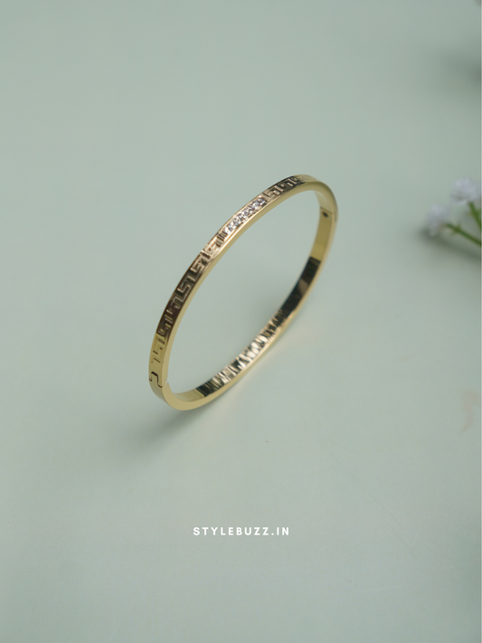 Anti tarnish thin handcuff with white stones