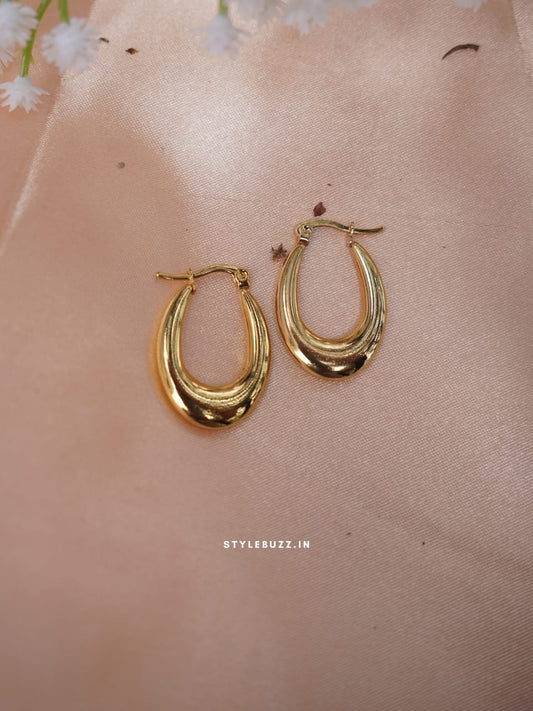 Anti Tarnish Gold Tone Oval Designed Classy Hoop