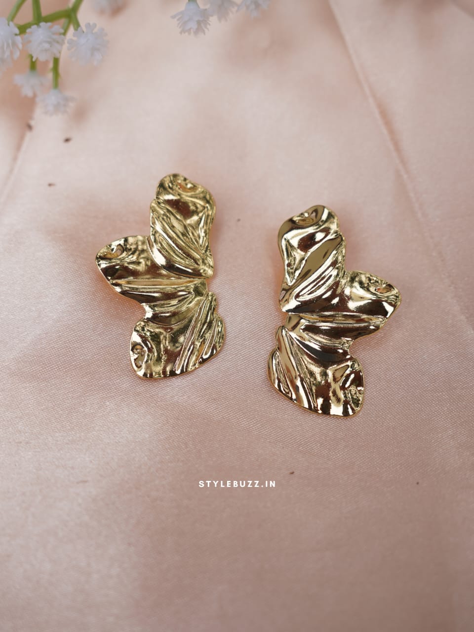Anti Tarnish Gold Tone Pretty Designed Earrings