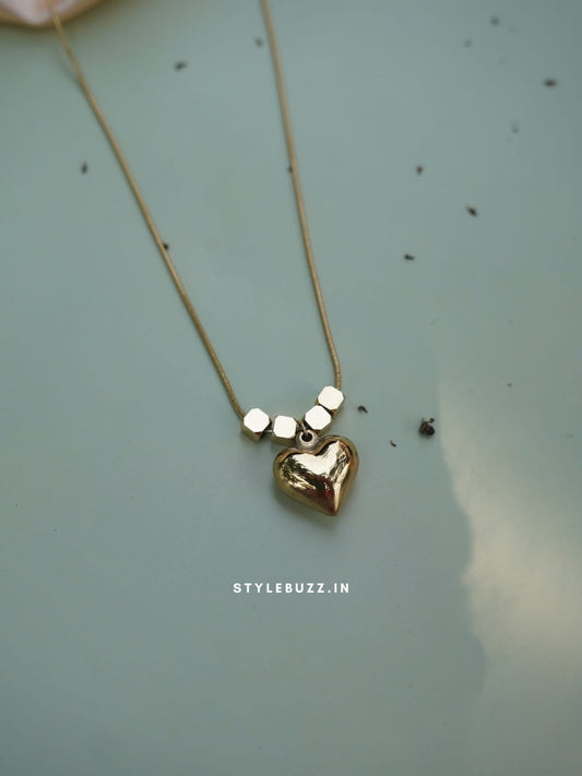 Anti Tarnish Gold Tone Stylish Necklace With Small Heart