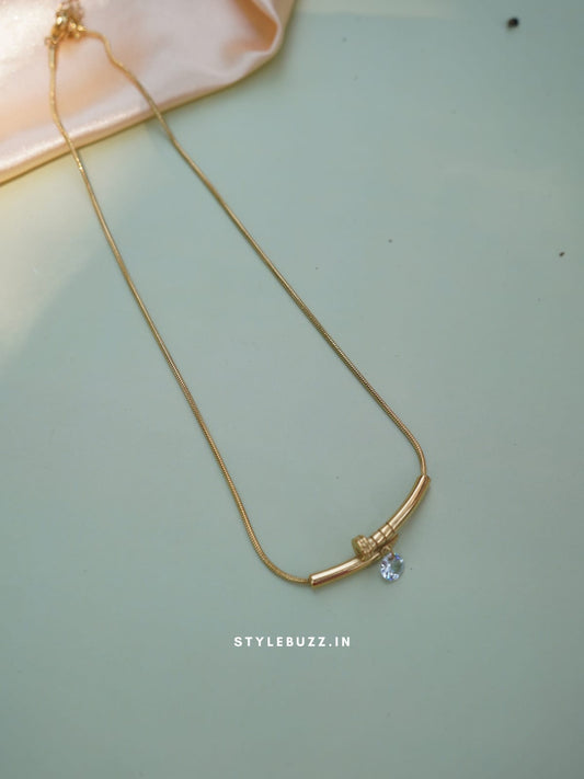 Anti Tarnish Gold Tone Unique Styled Stoned Necklace