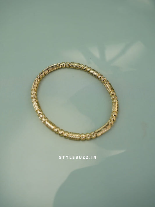 Anti Tarnish Gold Toned Classic Designed Fancy Bangle