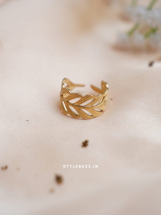 Anti Tarnish Leaf Designed Finger Ring