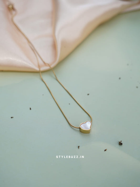 Anti Tarnish Loop Heart Designed Necklace