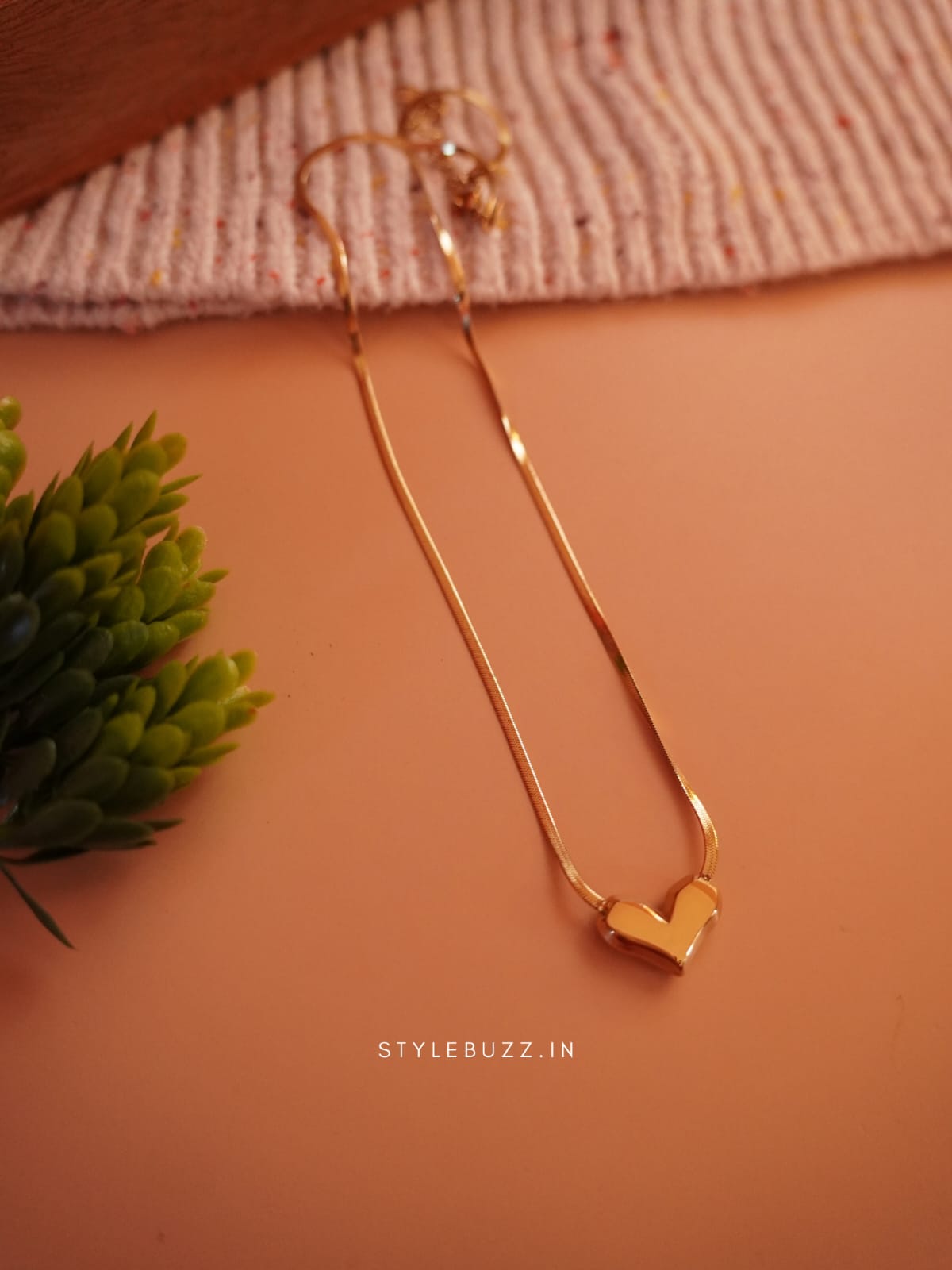 Anti Tarnish Love Designed Western Necklace For Woman
