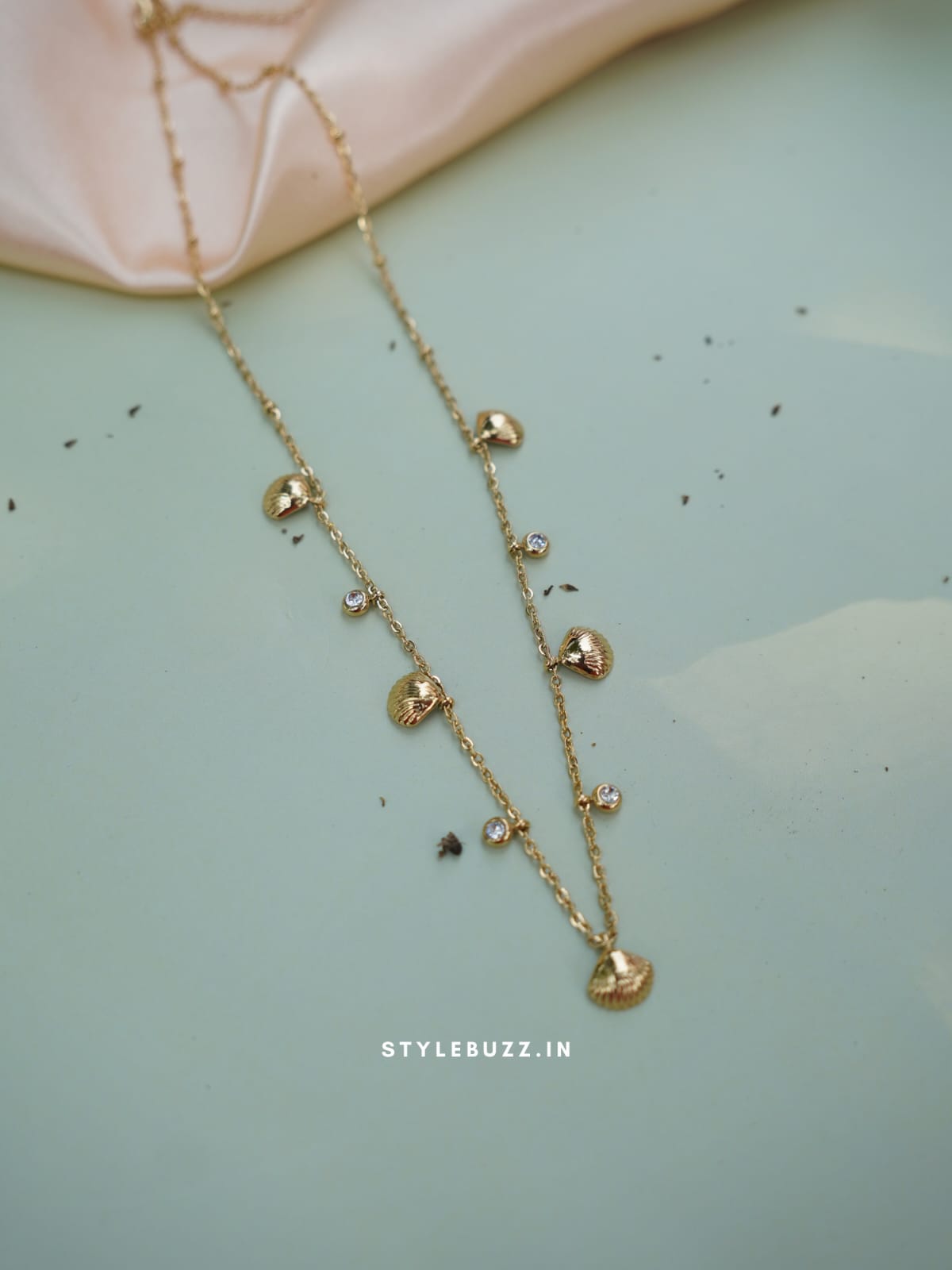 Anti Tarnish Shell And Stone Designed Necklace