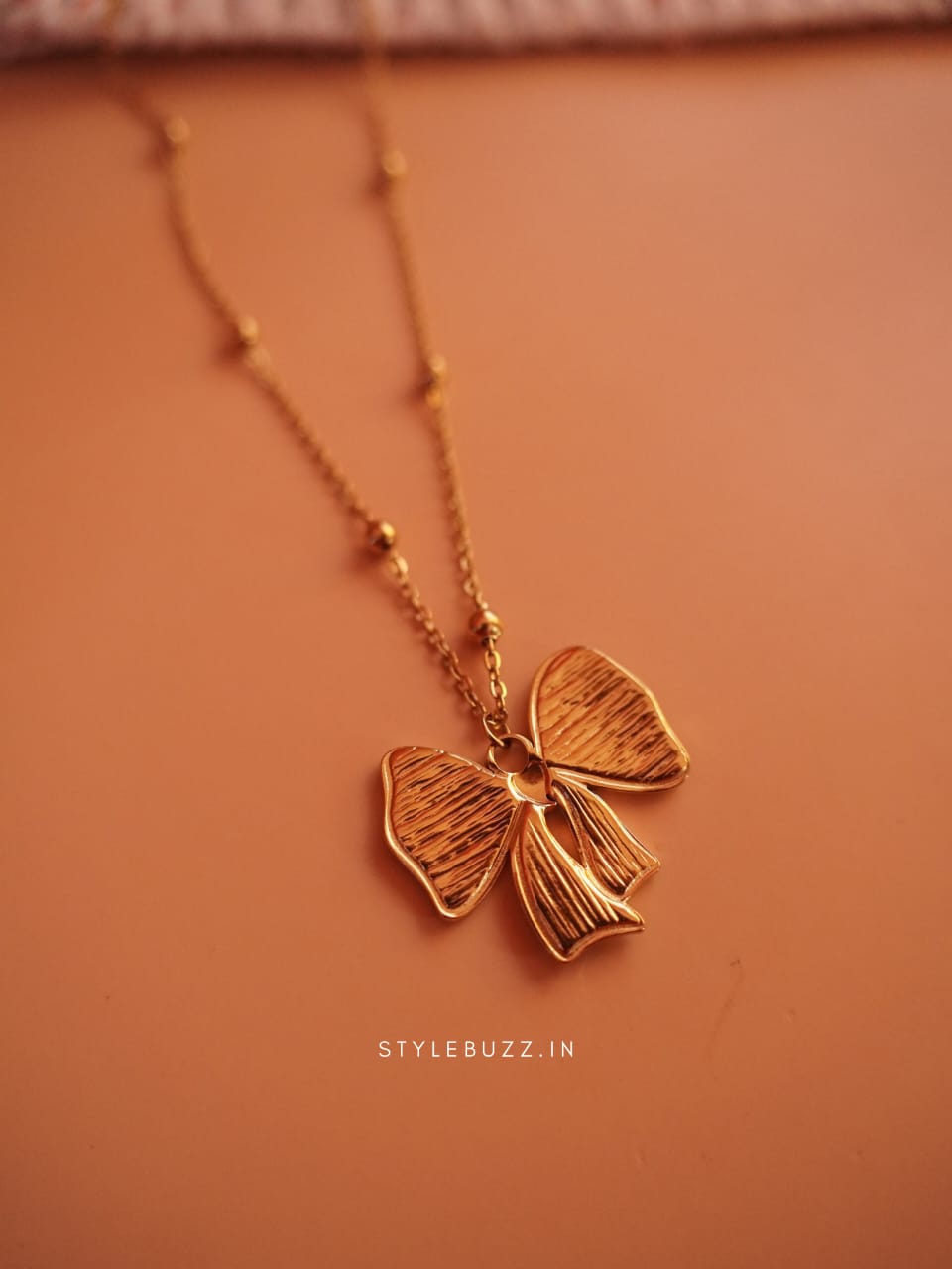 Anti Tarnish Bow Designed Stylish Necklace