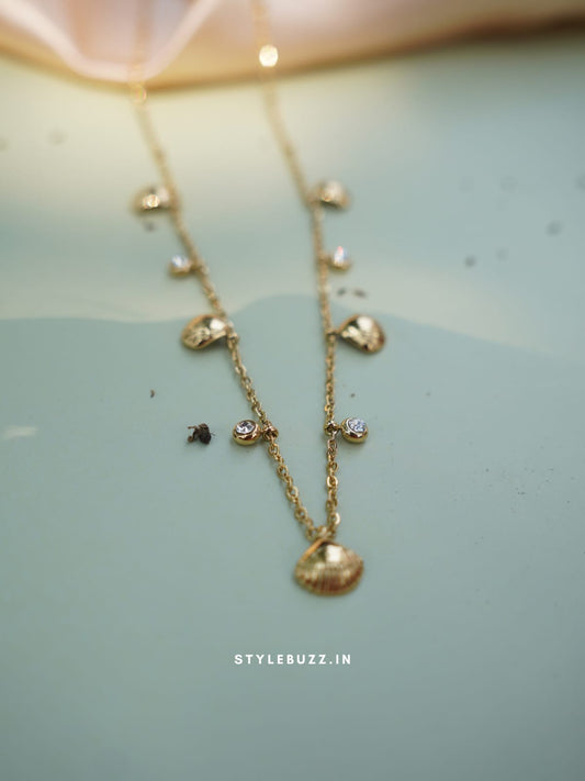Anti Tarnish Shell And Stone Designed Necklace