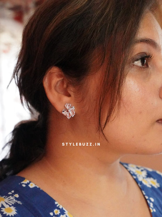 Anti Tarnish Silver Tone Elegant Floral Designed Stud
