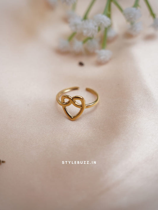 Anti Tarnish Stylish Heart Designed Finger Ring