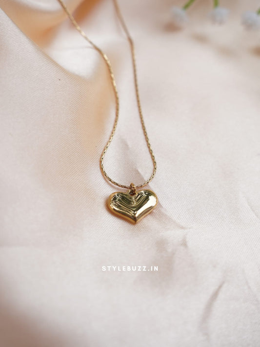 Anti Tarnish Stylish Heart Designed Necklace