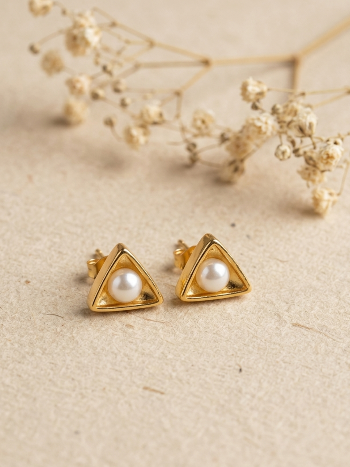 Anti tarnish triangle stud with pearl
