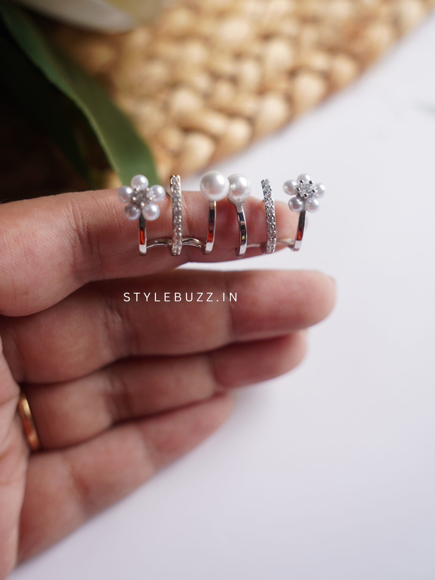 Anti Tarnish Elegant Designed Stud
