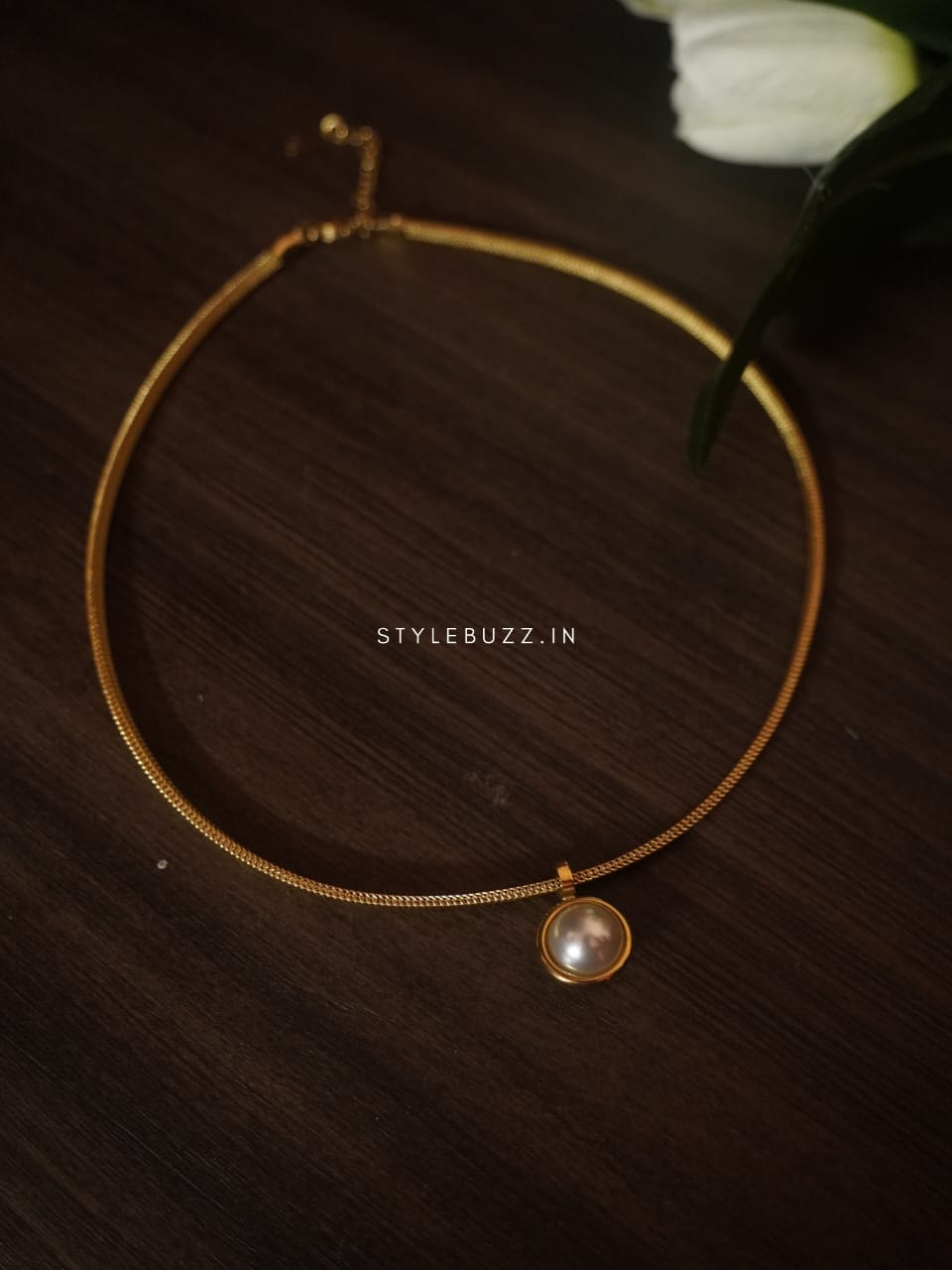 Anti Tarnish Trendy Chain With Pearled Locket