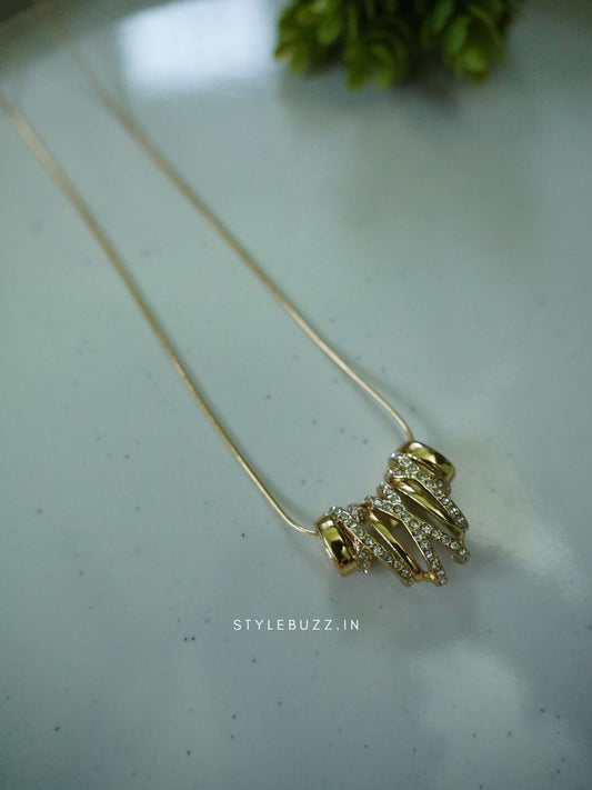 Anti Tarnish Gold Toned Stylish Stoned Necklace