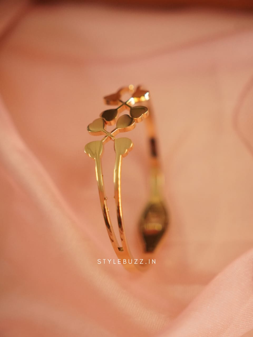 Anti Tarnish Heart Designed Bracelet