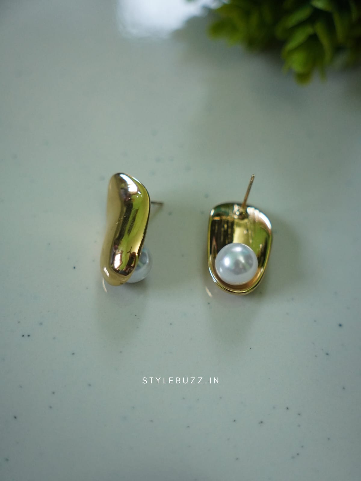 Anti Tarnish Elegant Earrings With Vintage Pearl