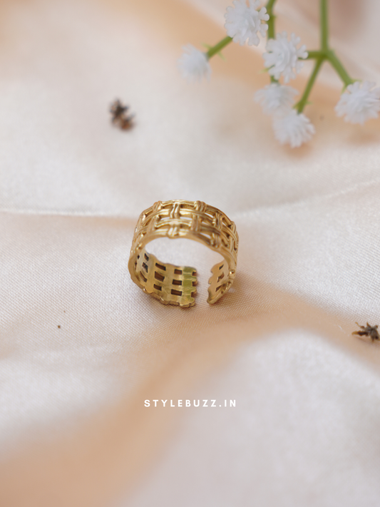 Anti Tarnish Lattice Designed Finger Ring
