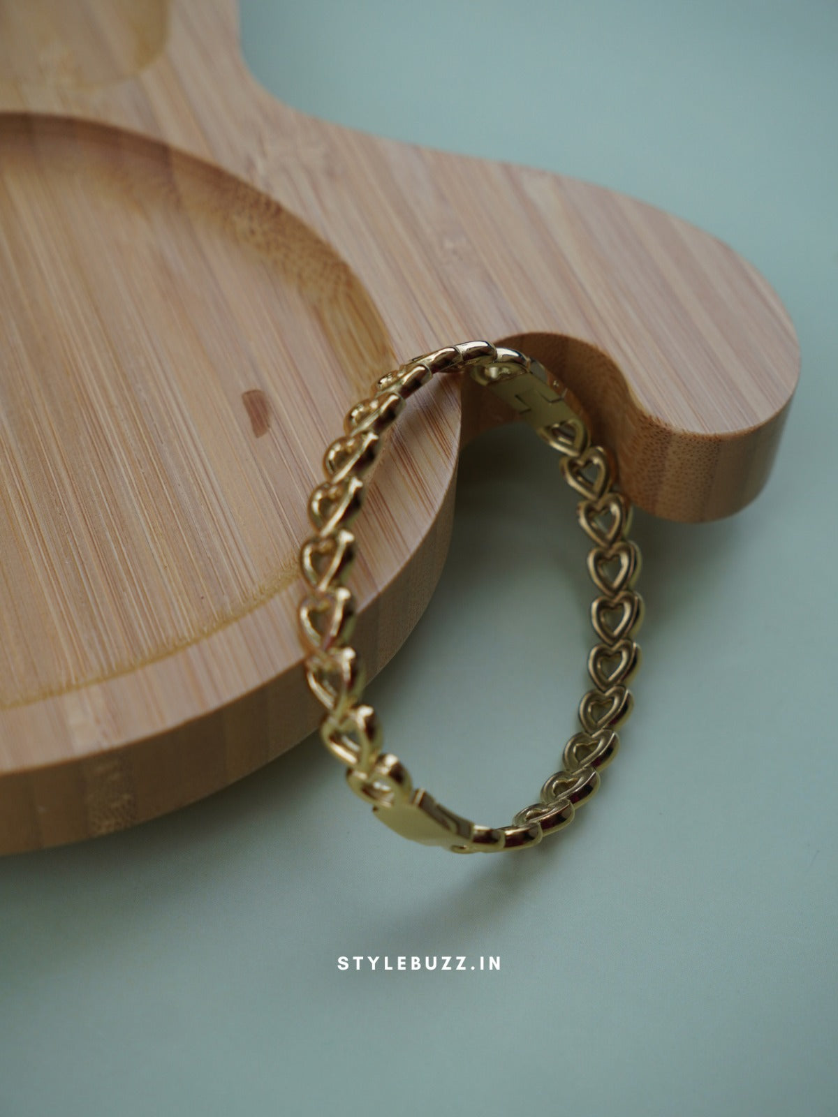 Waterproof heart designed bangle