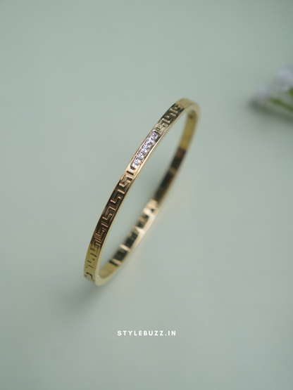Anti tarnish thin handcuff with white stones