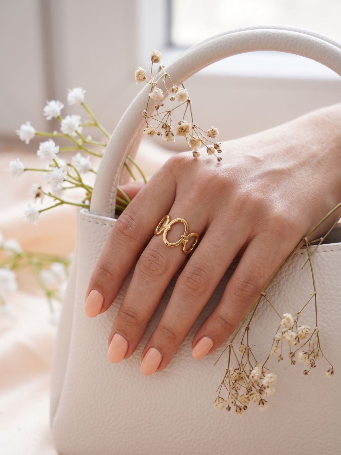 Simple Elegant Versatile Finger Ring