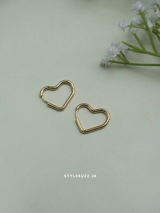 Anti tarnish waterproof heart designed hoop earrings