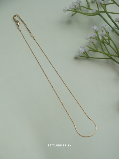 Anti tarnish waterproof simple chain