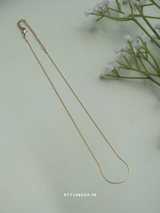 Anti tarnish waterproof simple chain