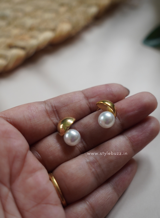 Anti Tarnish Small Ear Stud with Artificial Pearl