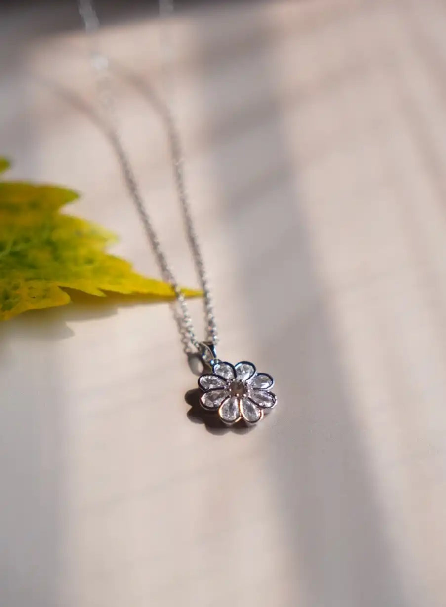 Anti Tarnish Cute Flower Pendant