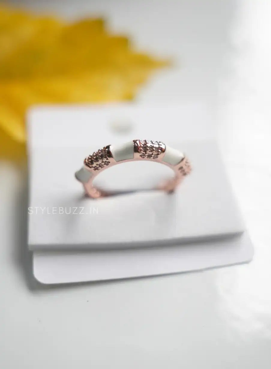 Anti Tarnish Trendy Premium Finger Ring