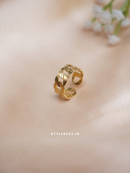 Anti Tarnish Chain Designed Gold Toned Finger Ring