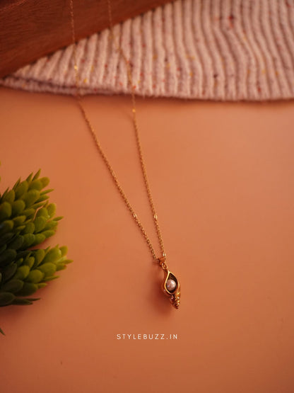 Anti Tarnish Conch Shell Designed Trendy Necklace