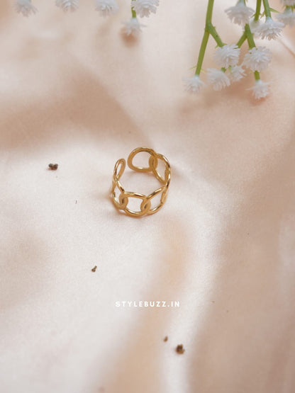 Anti Tarnish Curb Chain Finger Ring