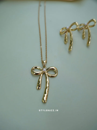 Anti Tarnish Cute Bow And Pearl Designed Necklace With Earrings