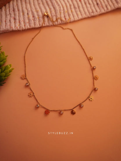 Anti Tarnish Daisy Flower Designed Trendy Necklace