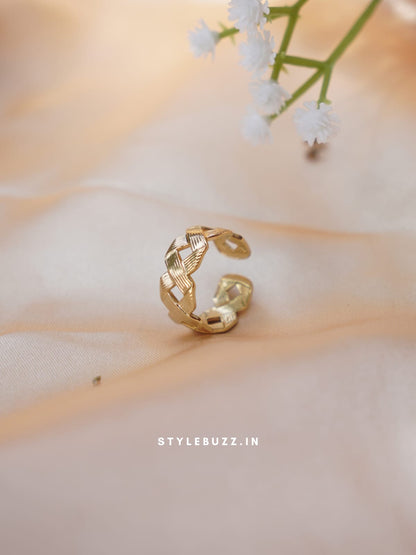 Anti Tarnish Fashionable Finger Ring