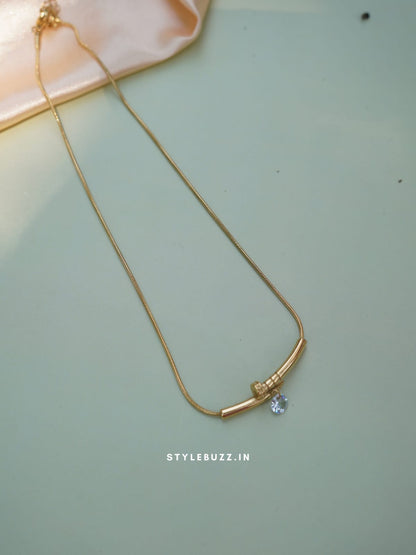 Anti Tarnish Gold Tone Unique Styled Stoned Necklace