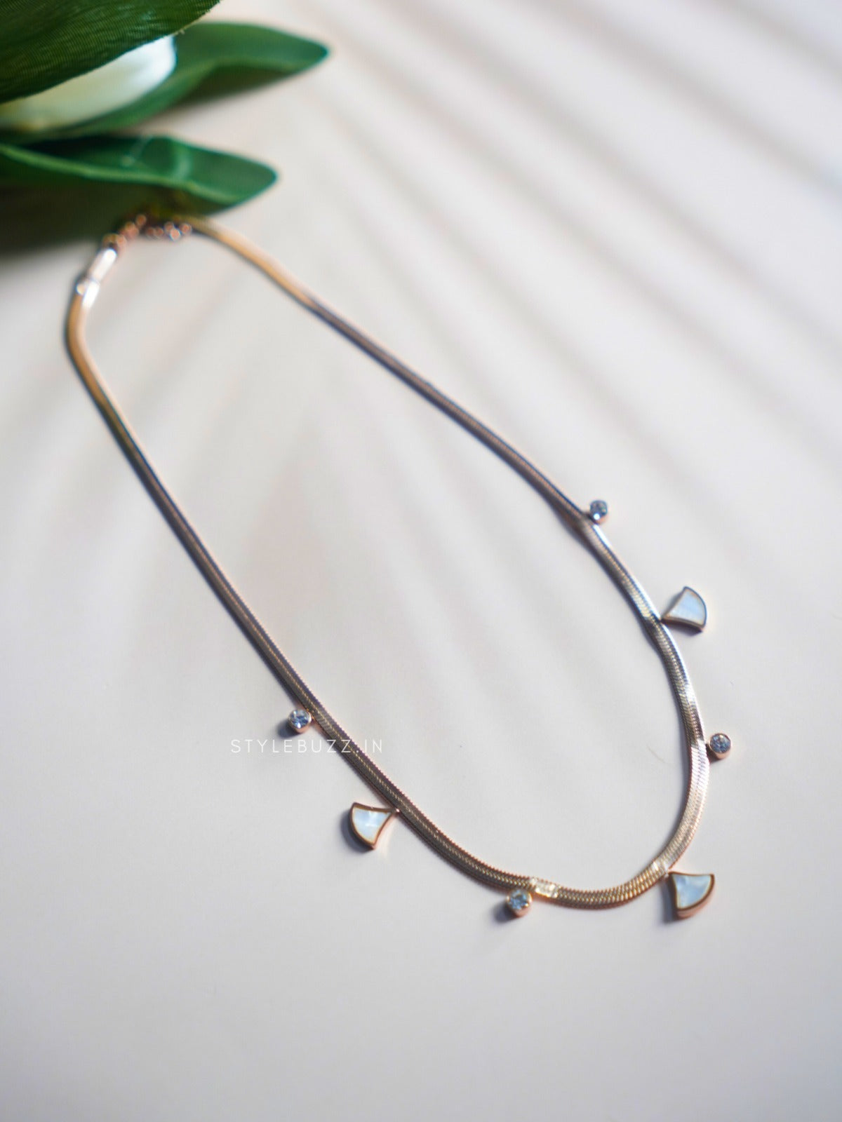 Anti Tarnish Neck Chain For Woman – StyleBuzz