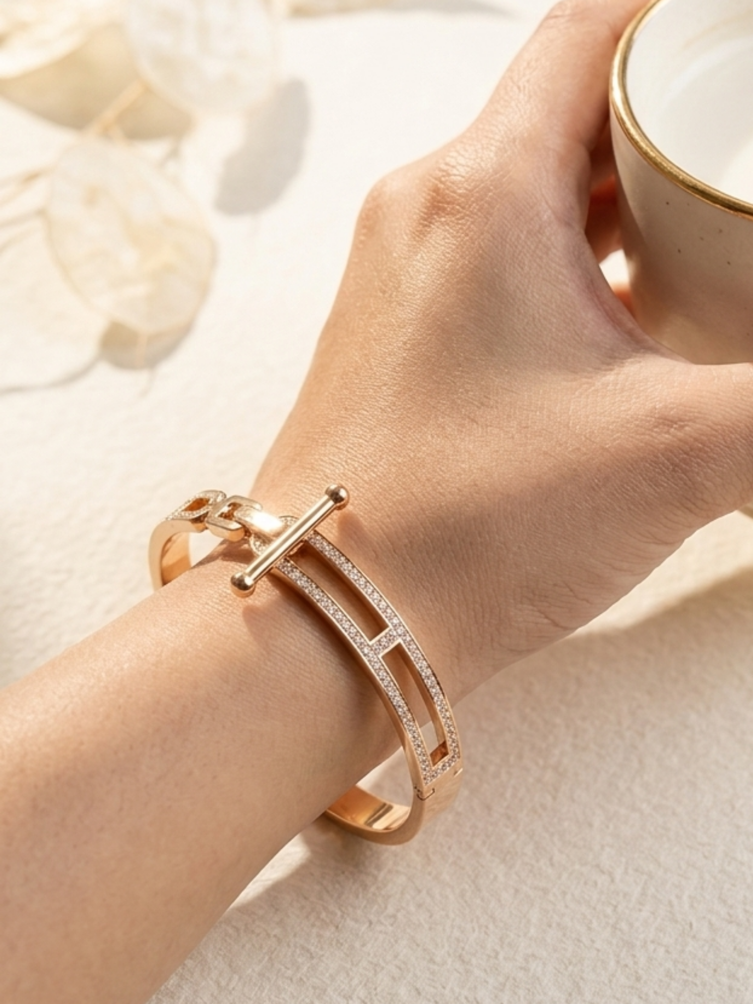 Anti Tarnish Stainless Steel Front Open Bracelet