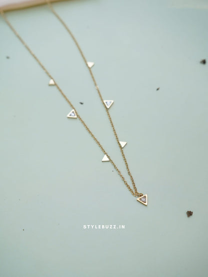 Anti Tarnish Attractive Designed Necklace With Triangle Pendent