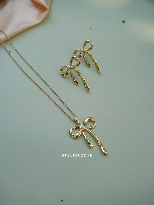 Anti Tarnish Cute Bow And Pearl Designed Necklace With Earrings