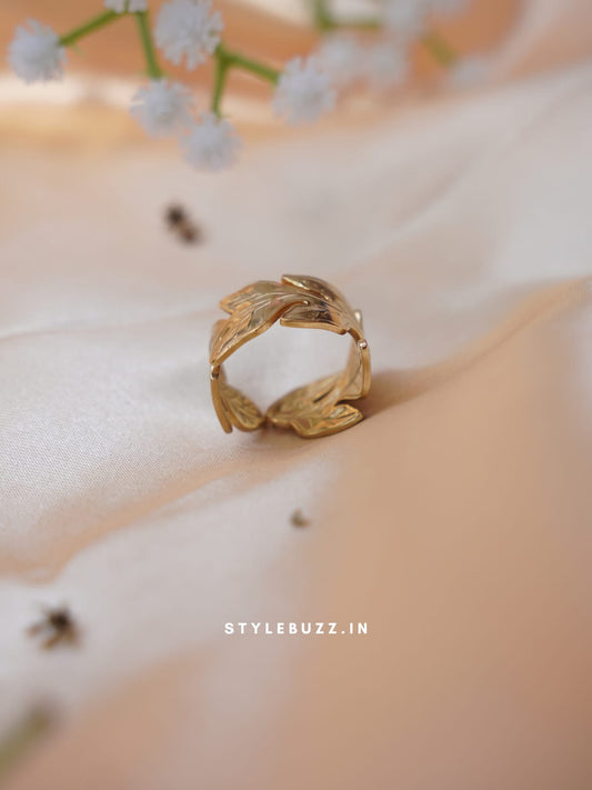 Anti Tarnish Elegant Designed Finger Ring