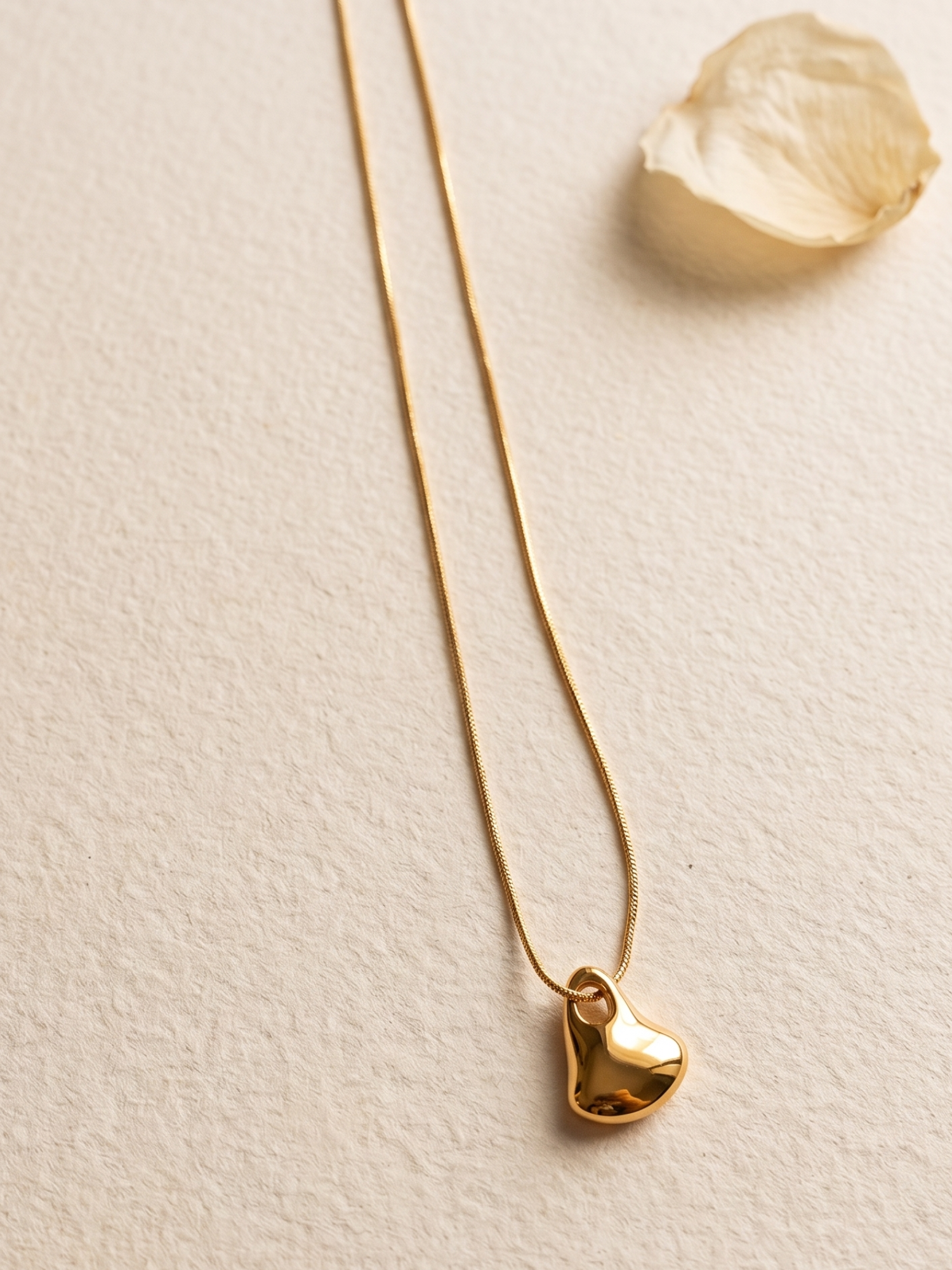 Anti Tarnish Fancy Chain With Locket