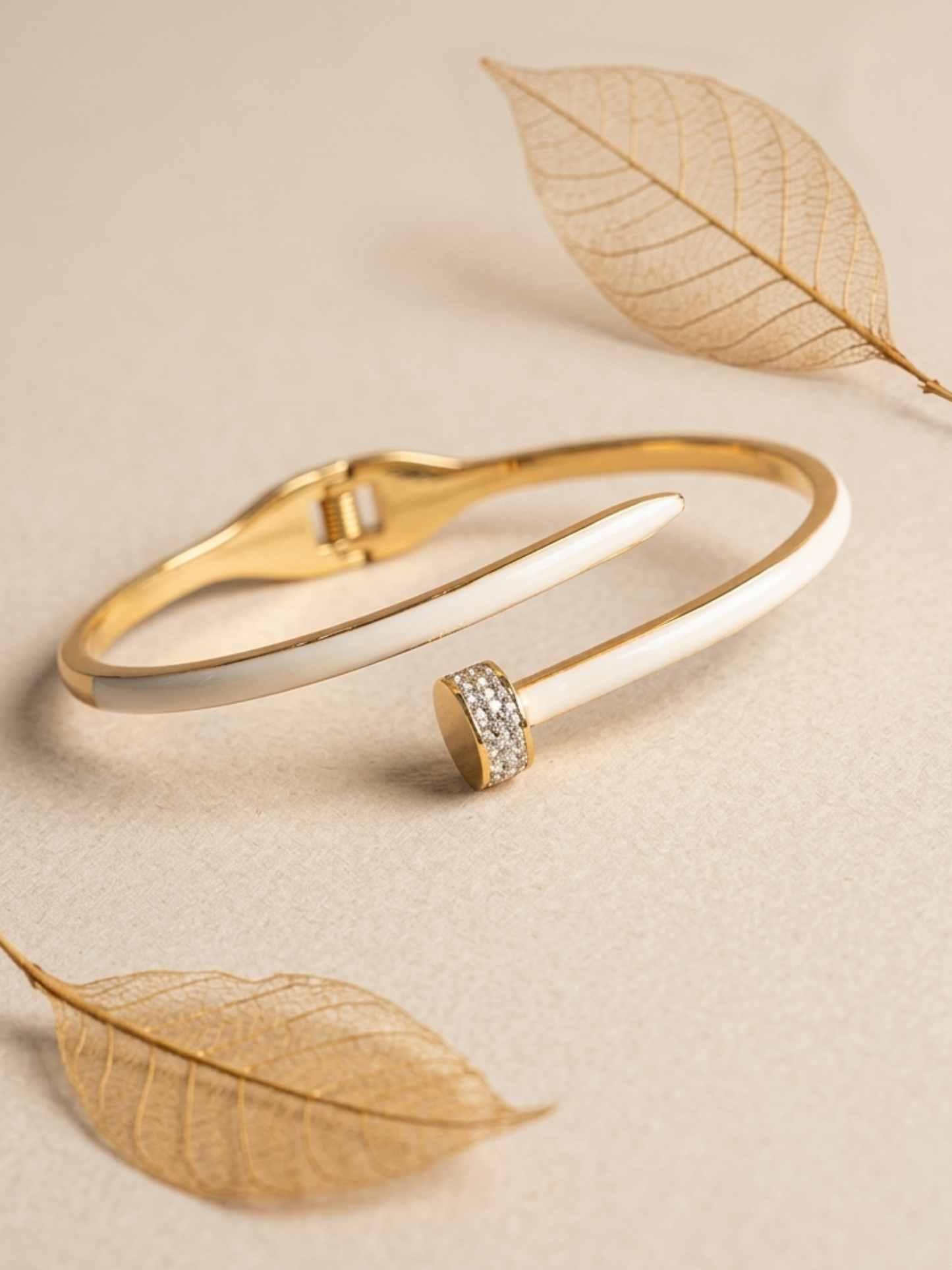 Anti Tarnish Premium Quality Classy Bangle