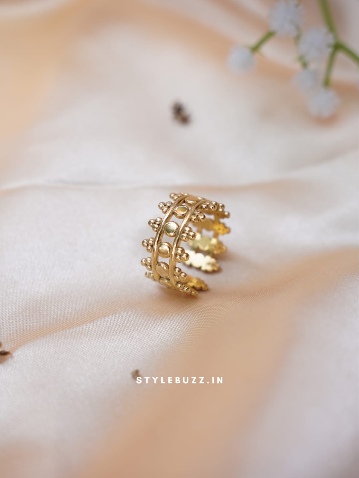 Anti Tarnish Trendy Gold Toned Finger Ring