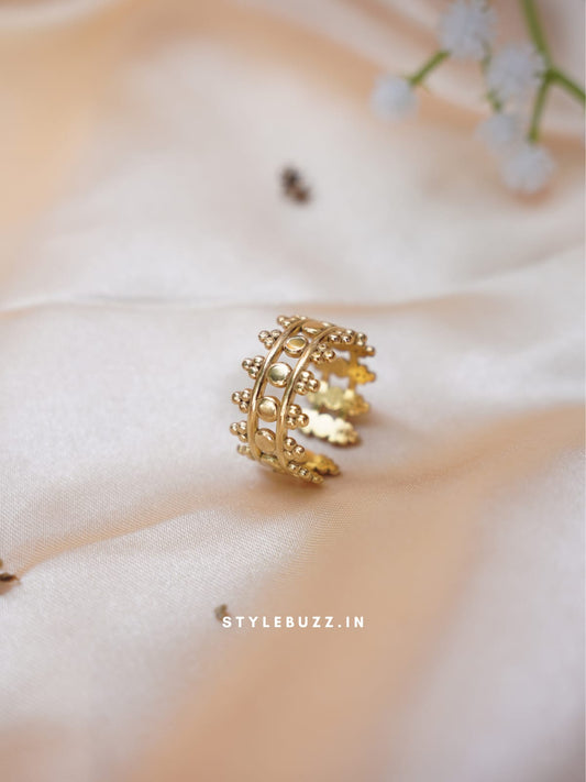 Anti Tarnish Trendy Gold Toned Finger Ring