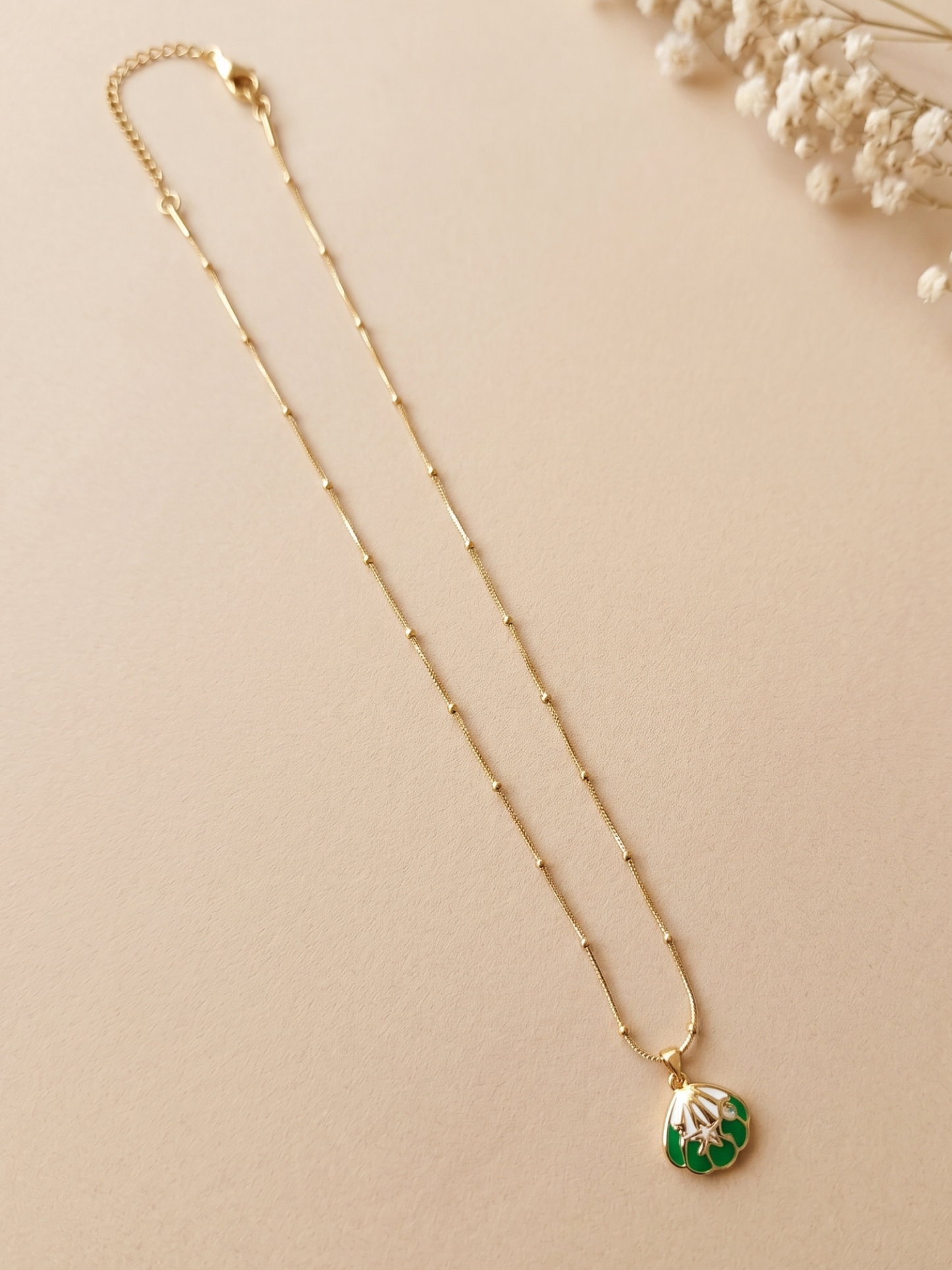Anti tarnish sea shell Pendant Necklace