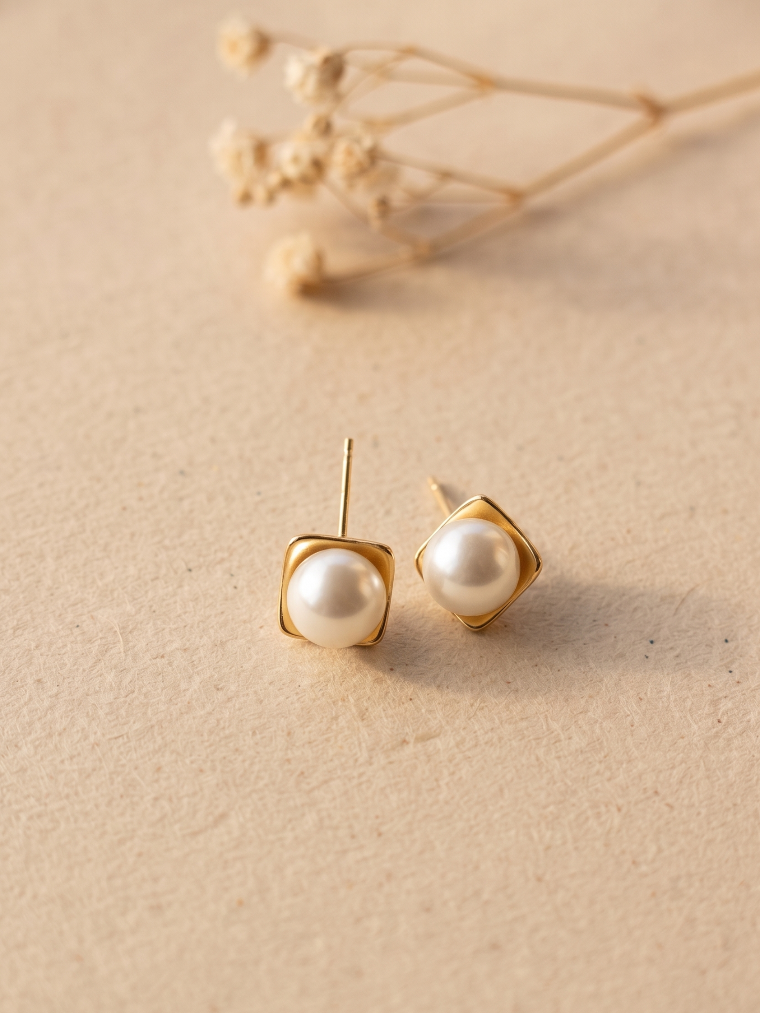 Daily wear waterproof small pearl stud