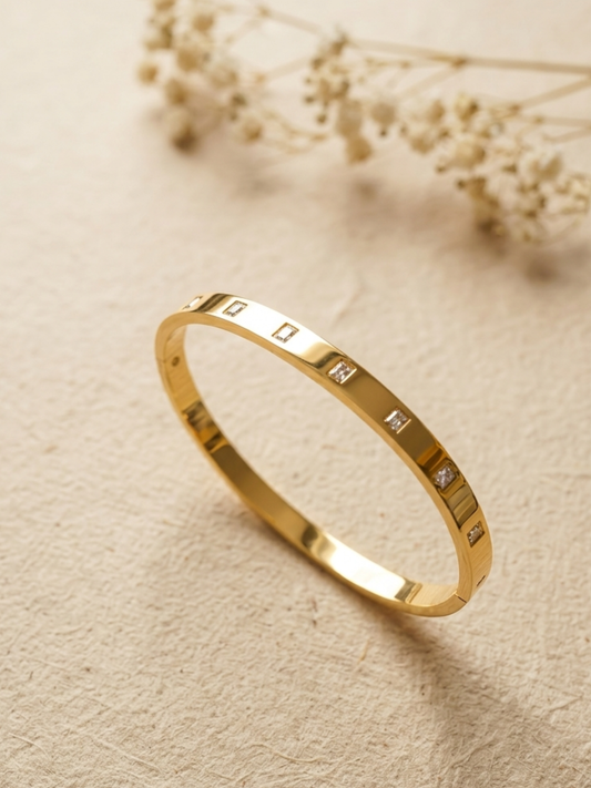 Everyday wear sleek kada with stone